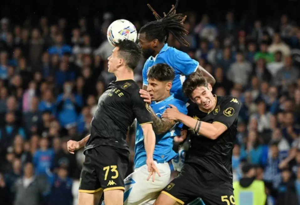 Napoli Imbang dengan Genoa, Inter Milan Terancam Ambil Scudetto