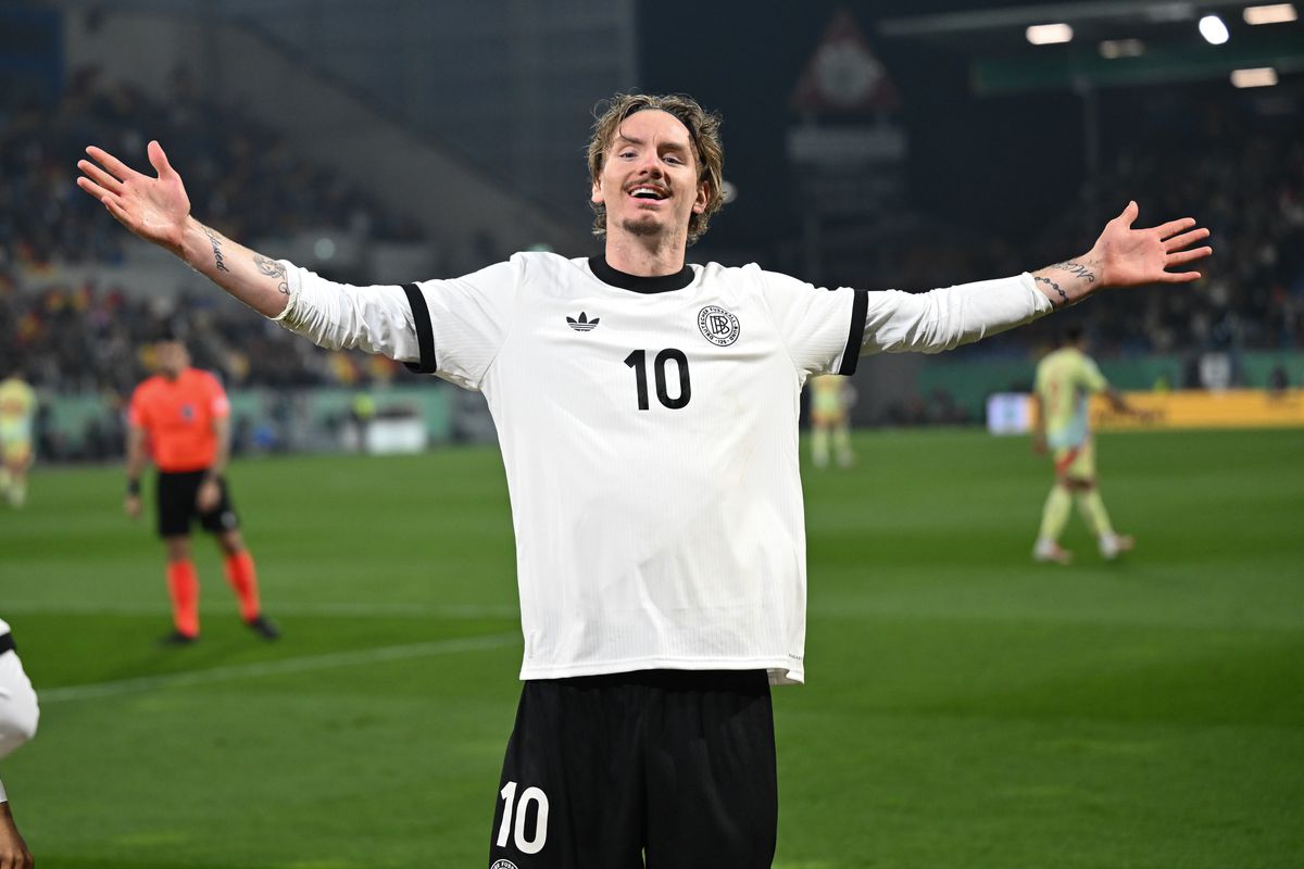 Madrid Salip Chelsea Demi Striker Muda Stuttgart Setinggi Hampir 2 Meter