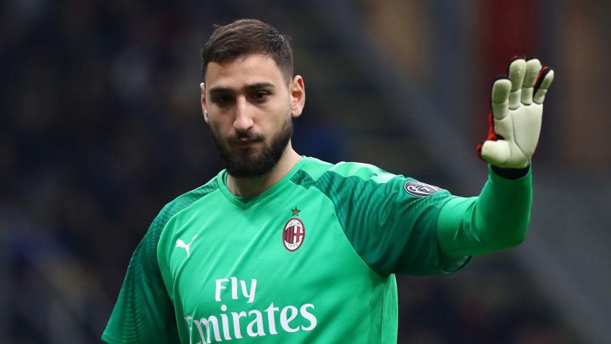 Donnarumma Kembali ke Milan? Raiola Isyaratkan Kemungkinan Reuni